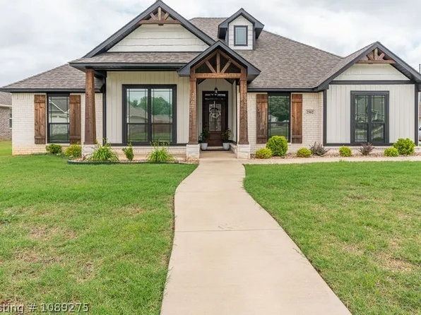 2502 Thistle St, Van Buren, AR 72956