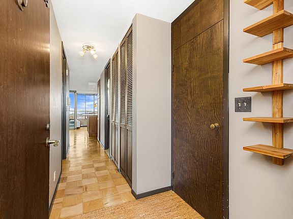 2nd image of 601 Belmont Ave E APT E5
