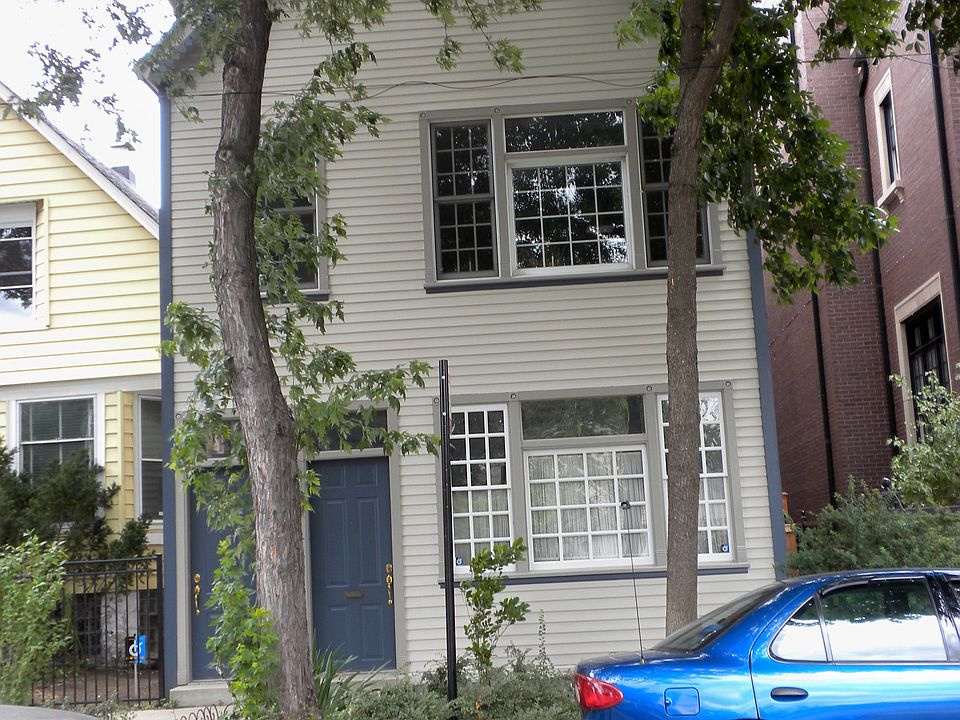 Duplex up 2nd and 3rd floors