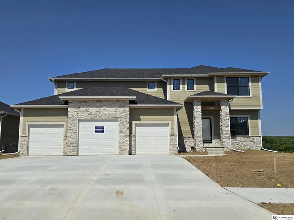 11008 N 172nd St, Bennington, NE 68007