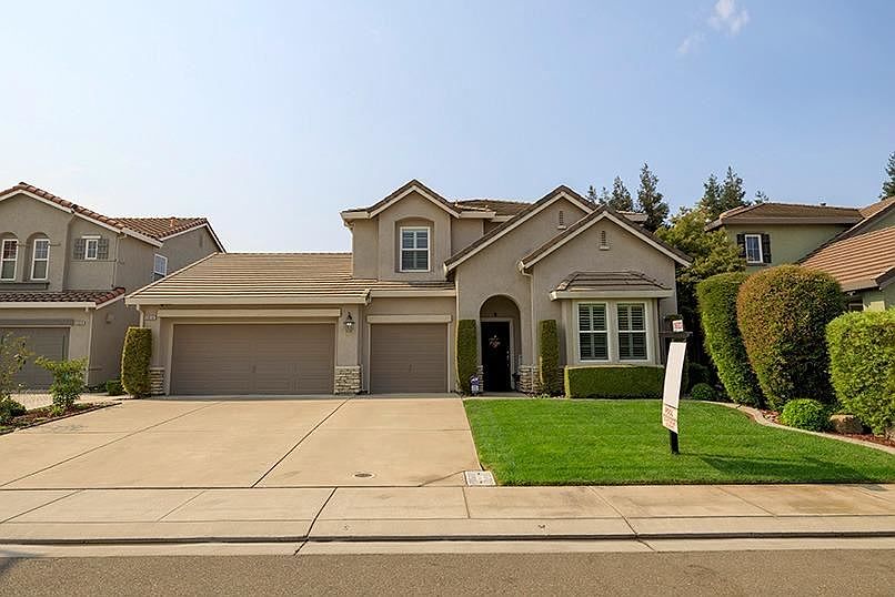 1st image of 2614 Centerpiece Ct