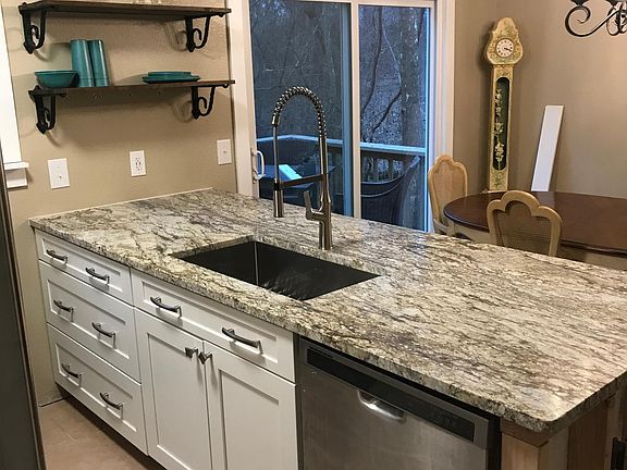 Kitchen - brand new granite counter tops.