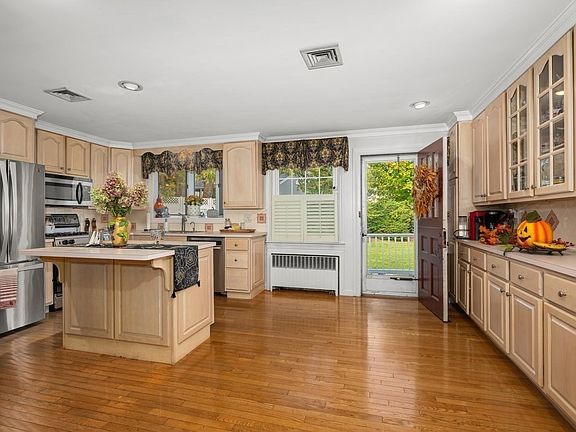 5th image of 15 Juniper Rd