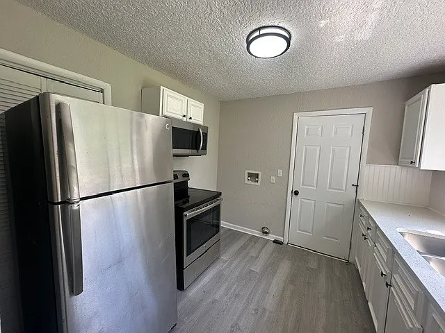 7447 Oriole St — Photo 5