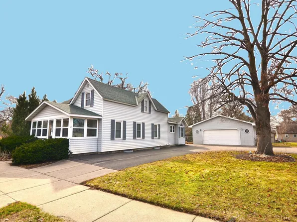 8640 209th St W, Lakeville, MN 55044