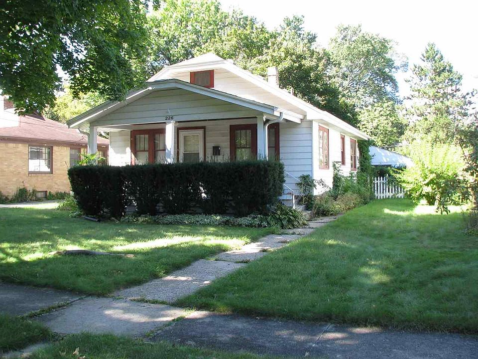1st image of 226 N Rockford Ave
