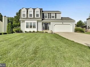 3438 Hidden Meadow Dr, Fairfax, VA 22033