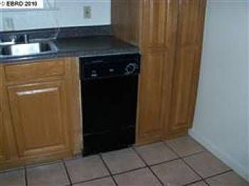 2nd image of 339 29th St