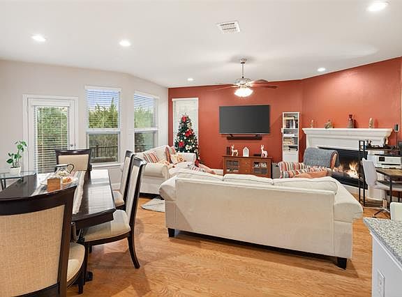 5th image of 2675 Villa Di Lago Dr Suite 6