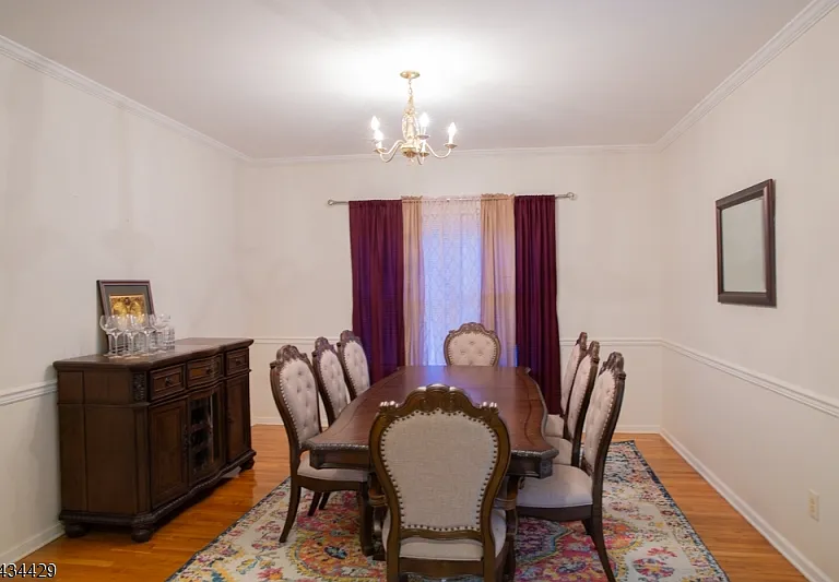 4 Lewis Hollow Rd — Photo 3