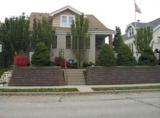 1348 S 73rd St, West Allis, WI 53214