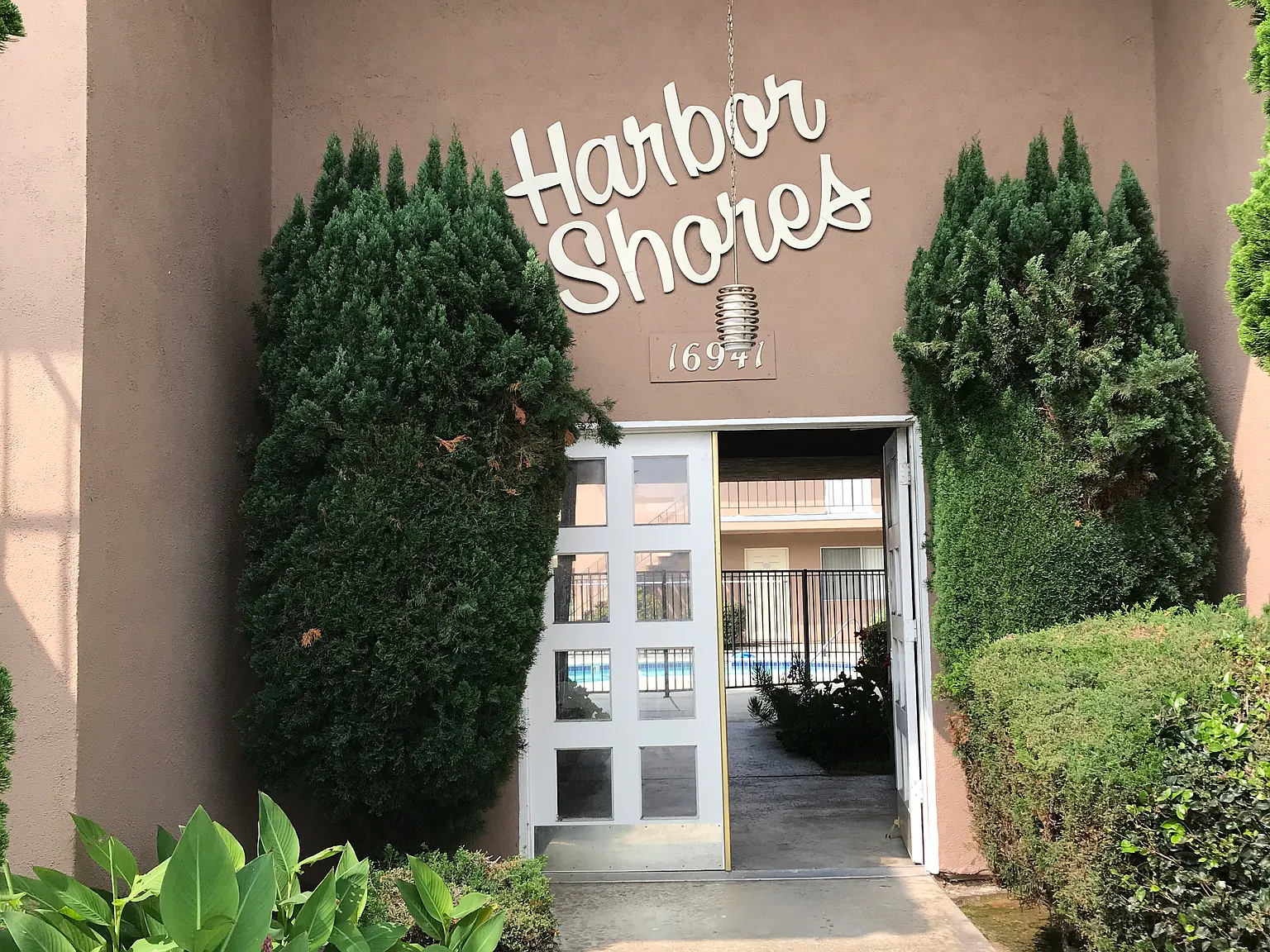1 bed, 700 sqft, $2,100 — Photo 4