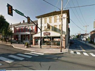 40 W Main St, Reinholds, PA 17569