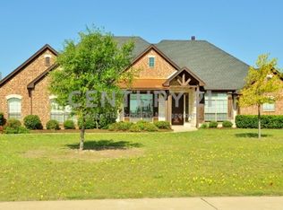 5621 Country South Ln, Midlothian, TX 76065