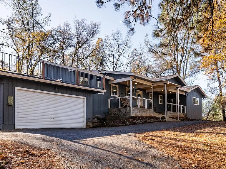 400 Digger Pine Ln — Photo 1