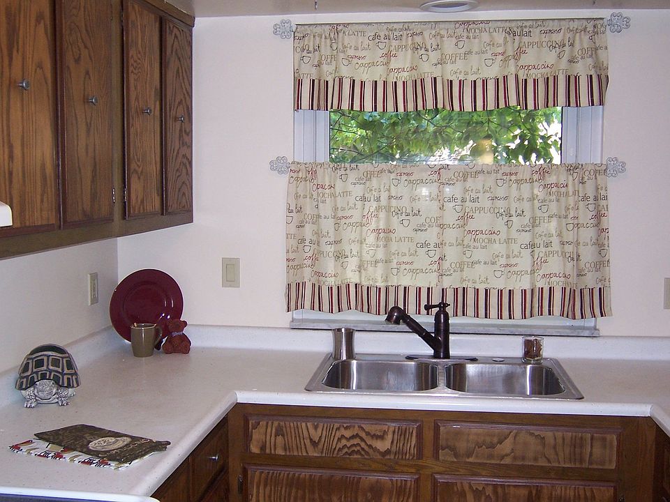 Beautiful Remodeled Kitchen