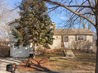 152 Grady Dr, Bolingbrook, IL 60440