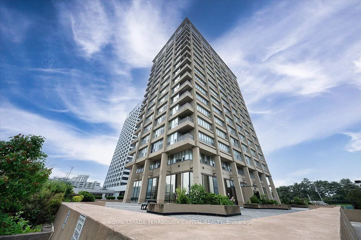 797 Don Mills Rd — Photo 2