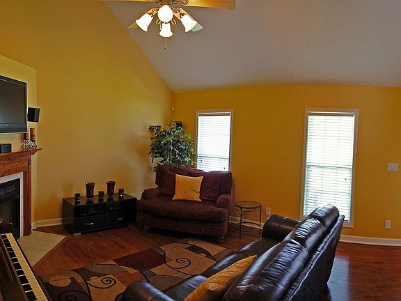 5th image of 3150 Rolling Hills Ct