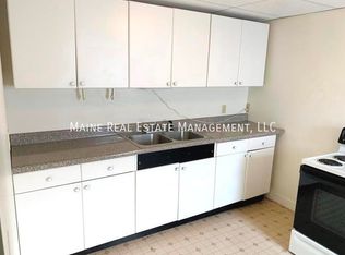 217 State St #2, Bangor, ME 04401