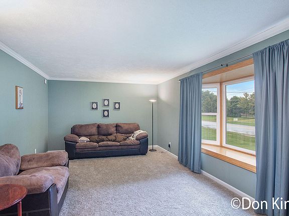 5th image of 6747 Kuttshill Dr NE
