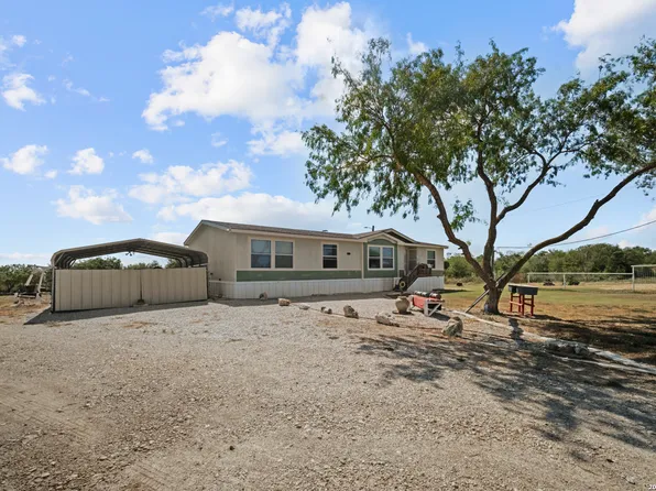 364 DANIEL RD, San Antonio, TX 78220