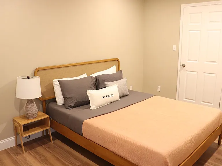18 Hospital St #7 — Photo 12