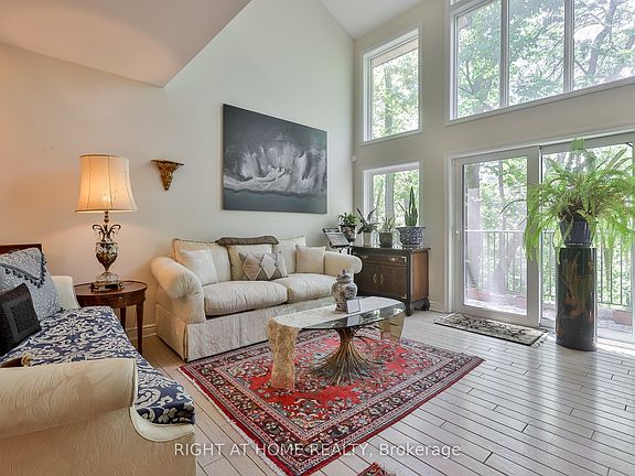 4th image of 18 Doncrest Rd #9