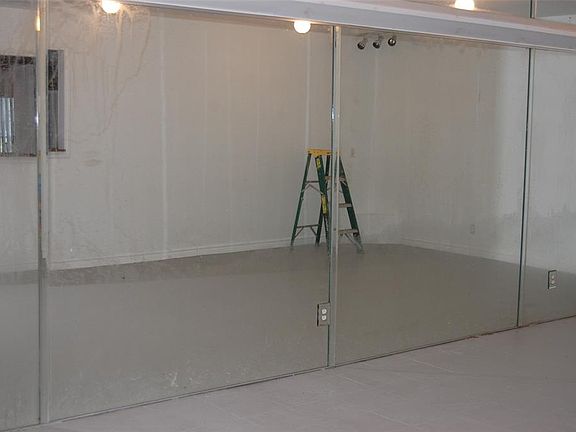 5th image of 915 Tall Pines Dr