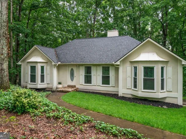 3012 Cypress Cv, Ball Ground, GA 30107