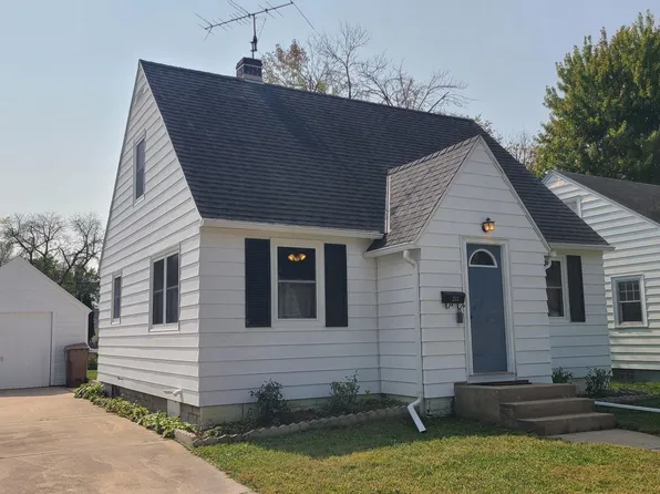 213 11th Ave SW, Austin, MN 55912