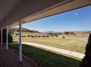 2834 Brownsburg Tpke, Raphine, VA 24472