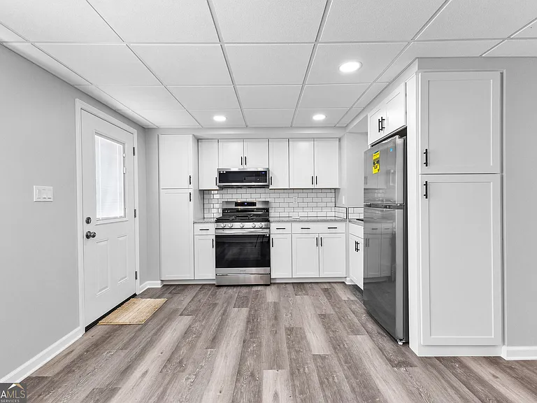 145 Noble Forest Dr — Photo 4