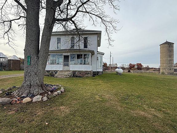 2nd image of 1570 Chapel Rd