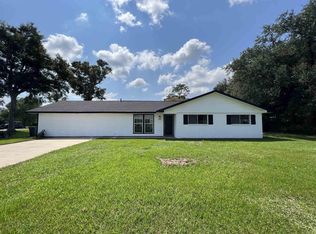 410 Gilmer St, Bridge City, TX 77611