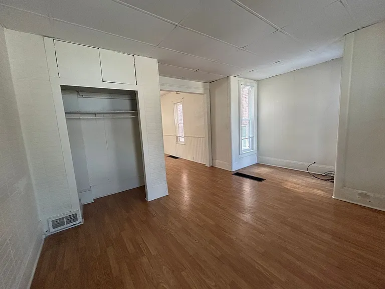 144 N Broad St — Photo 3