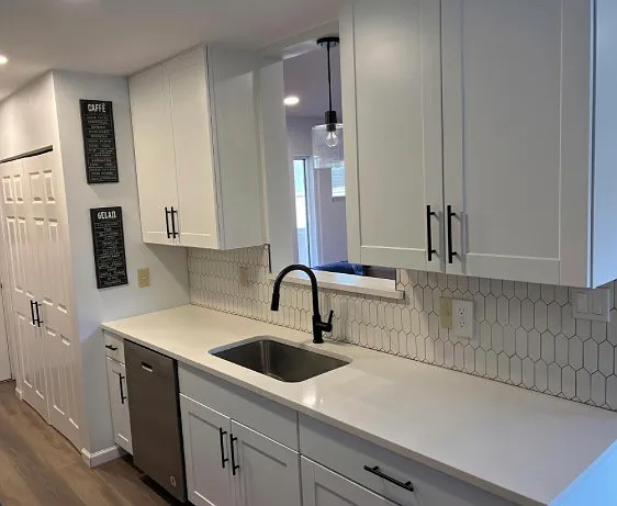 3 bed, 1138 sqft, $2,300 — Photo 3