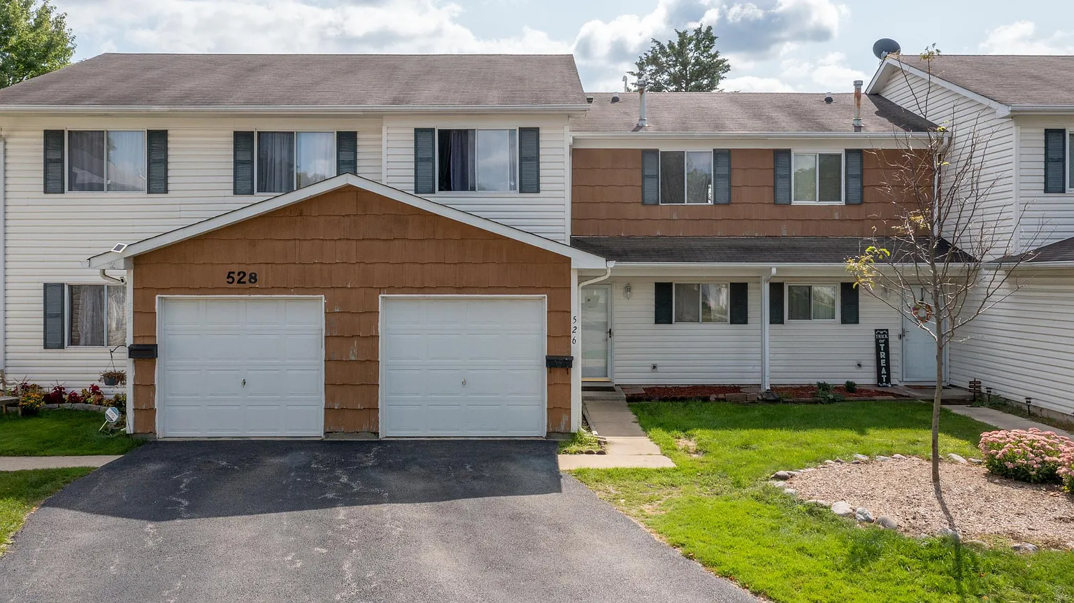 526 Alton Ct photo 1