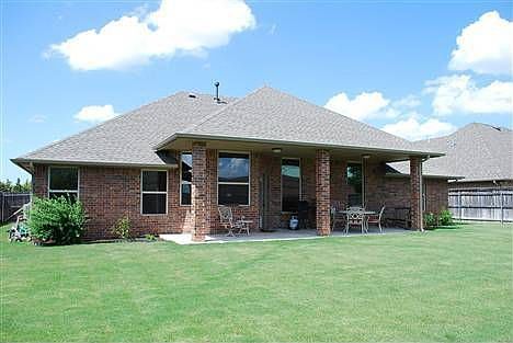 2nd image of 2924 SW 140th St