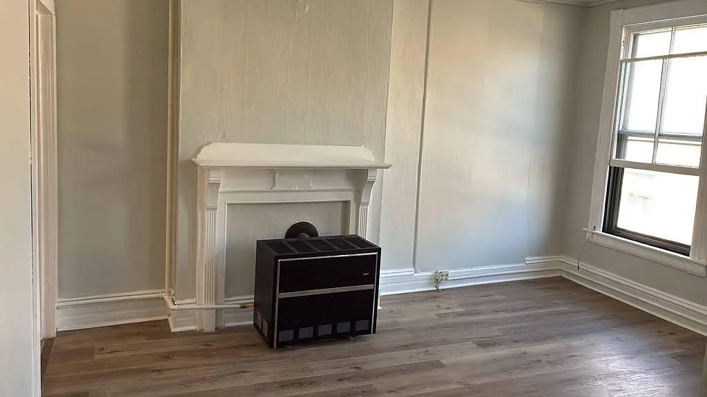 1 bed, $1,200 — Photo 4
