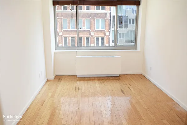 Rented by Sotheby's International Realty | media 18