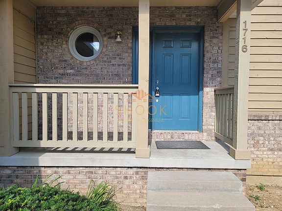 2nd image of 1716 Ashbury Ct