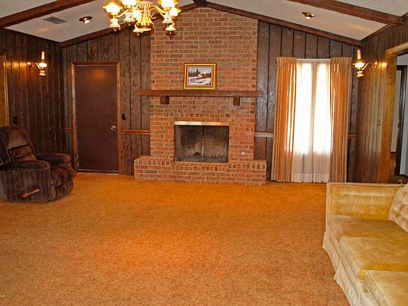4th image of 1636 Sunset Cir