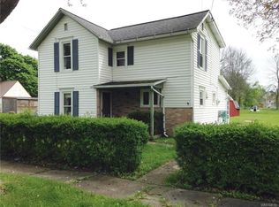 353 Oak St, Youngstown, NY 14174
