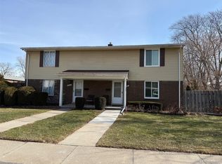 24116 Quad Park Ln #4, Clinton Township, MI 48035