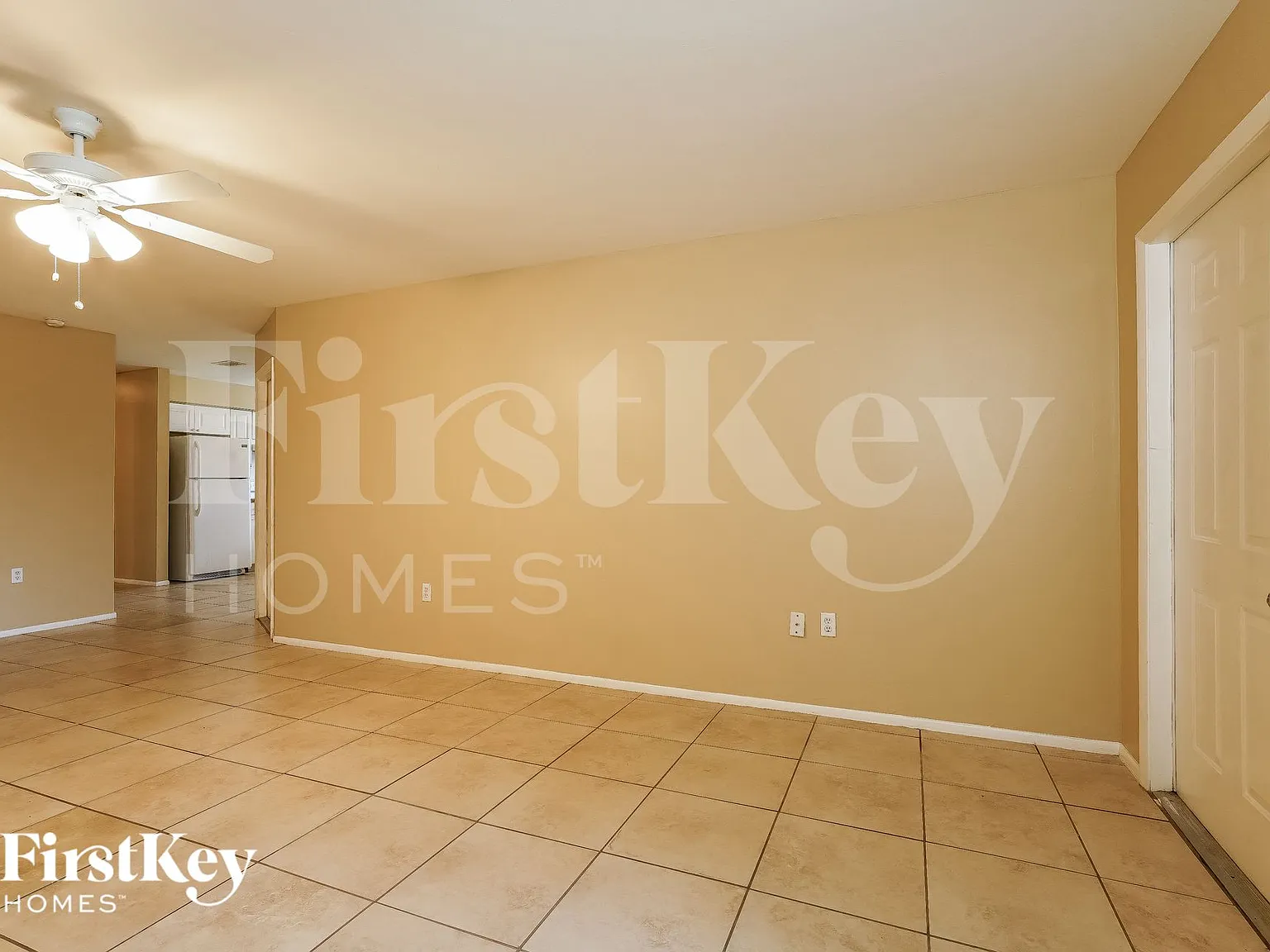 2 bed, 2.0 bath, 1026 sqft, $1,735 — Photo 4