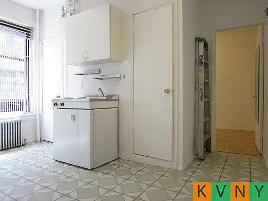 Rented by KVNY Soho | media 18