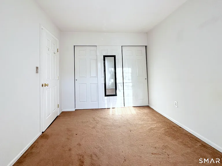 153 Penn Cmn #153 — Photo 15