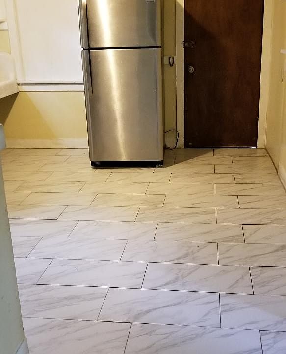 1st image of 902 Glen Rock Ave APT 1N
