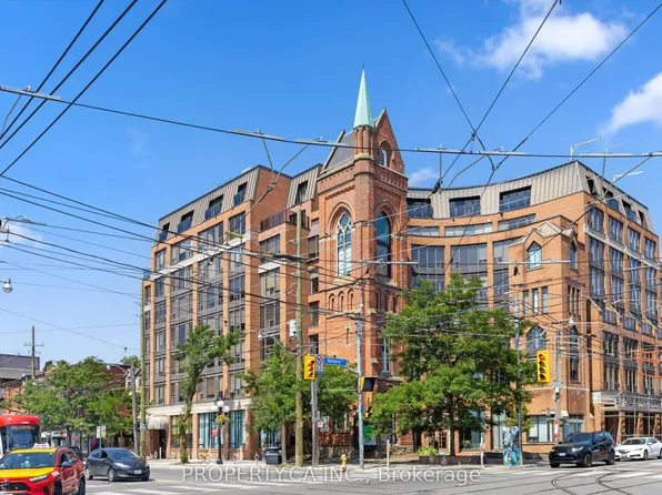 456 College St #306, Toronto, ON M6G 4A3
